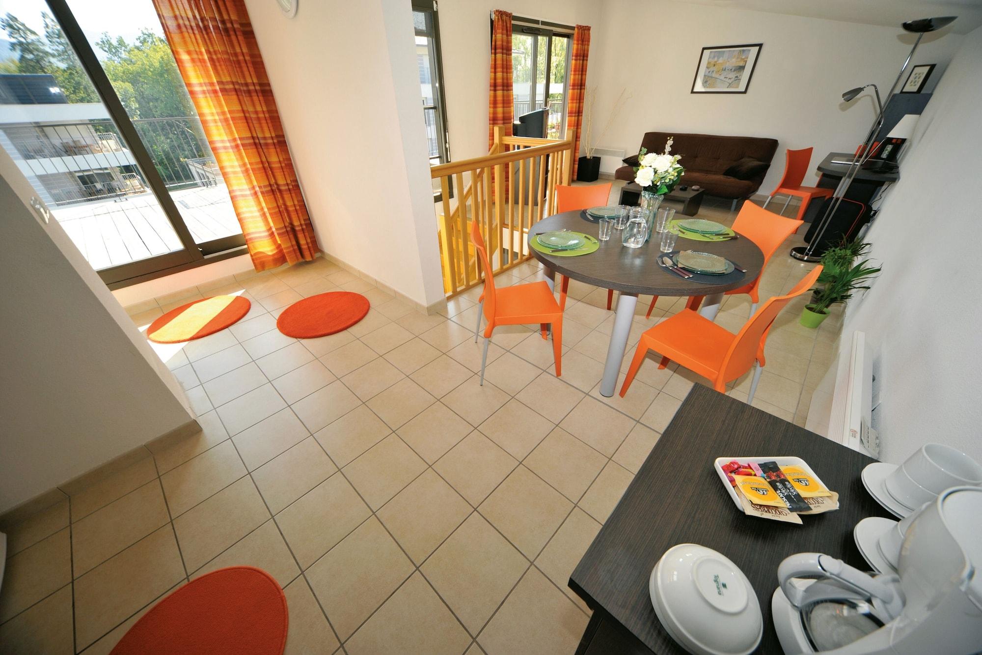 Appart'City Grenoble-Meylan Esterno foto
